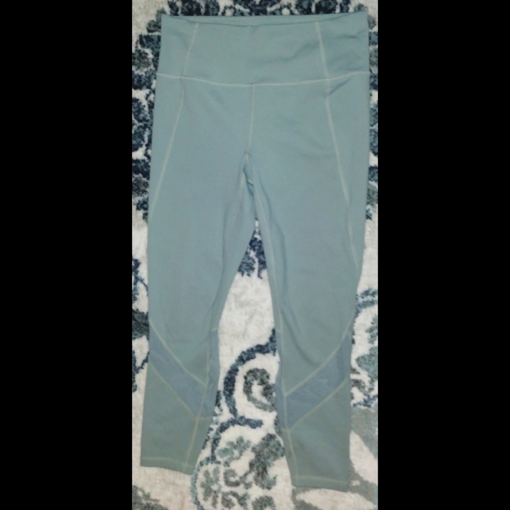 Athleta Eclipse Leggings Size Medium - image 2